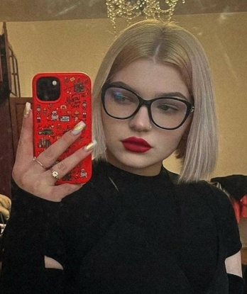 Я готова погрузить тебя в мир страсти и наслаждения. Обладаю искусными навыками, которые помогут осуществить все твои фантазии. Я из Москвы, где мои шикарные фото сделаны. Мои услуги включают классический секс, оральный секс, массаж и многое другое. Отзывы моих довольных клиентов говорят сами за себя. Со мной ты почувствуешь себя по-настоящему желанным и удовлетворенным. Жду тебя, чтобы раствориться в волнующем экстазе. 😘 Валерия